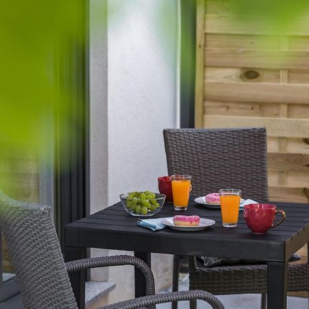 Studio Apartments Villa Valla - Free Bikes 法扎纳 外观 照片