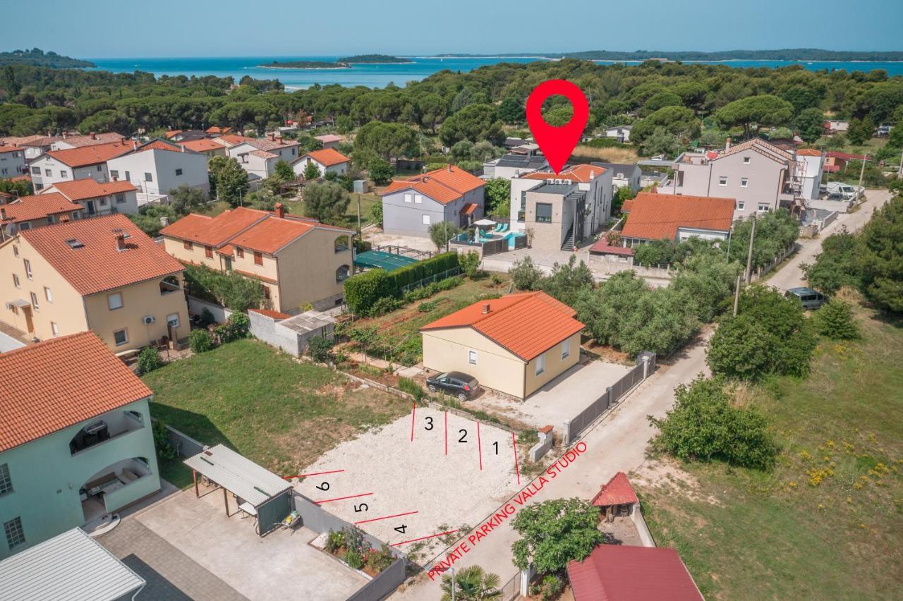 Studio Apartments Villa Valla - Free Bikes 法扎纳 外观 照片