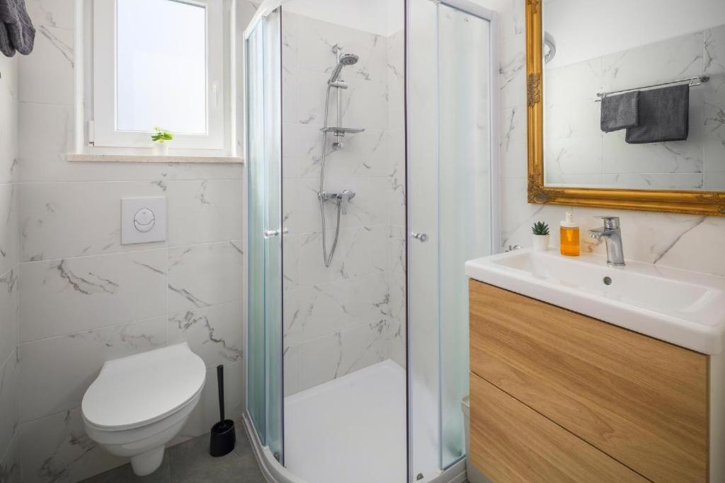 Studio Apartments Villa Valla - Free Bikes 法扎纳 外观 照片