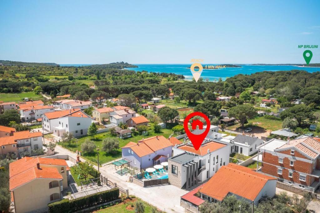 Studio Apartments Villa Valla - Free Bikes 法扎纳 外观 照片